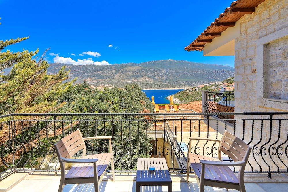 Atalante Hotel - Image 25