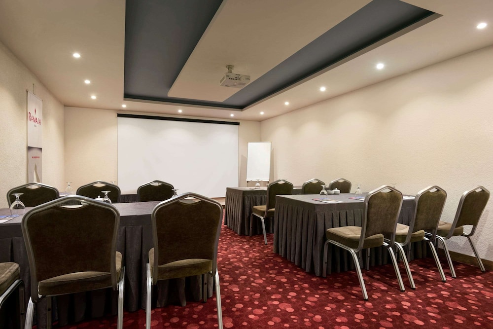 Ramada by Wyndham Mersin - Image 33