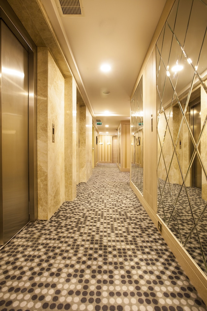 The Conforium Hotel - Image 23