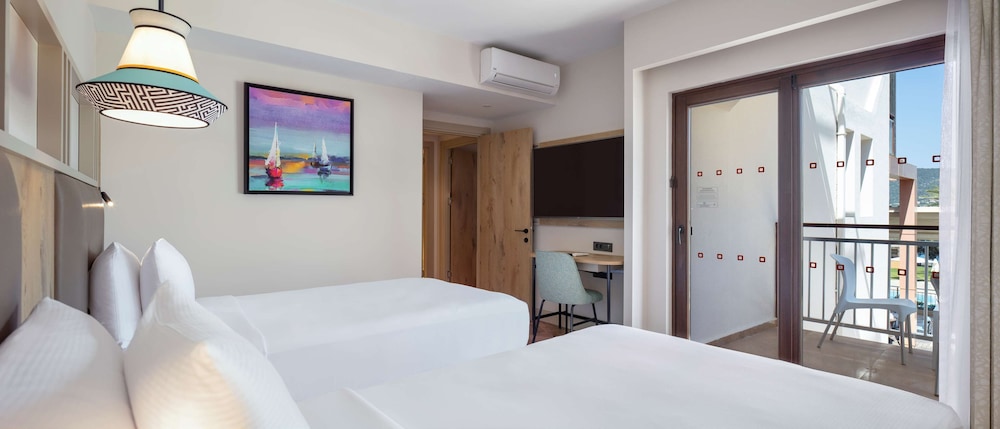 DoubleTree by Hilton Bodrum Isil Club Resort - ULTRA HER ŞEY DAHIL - Image 13