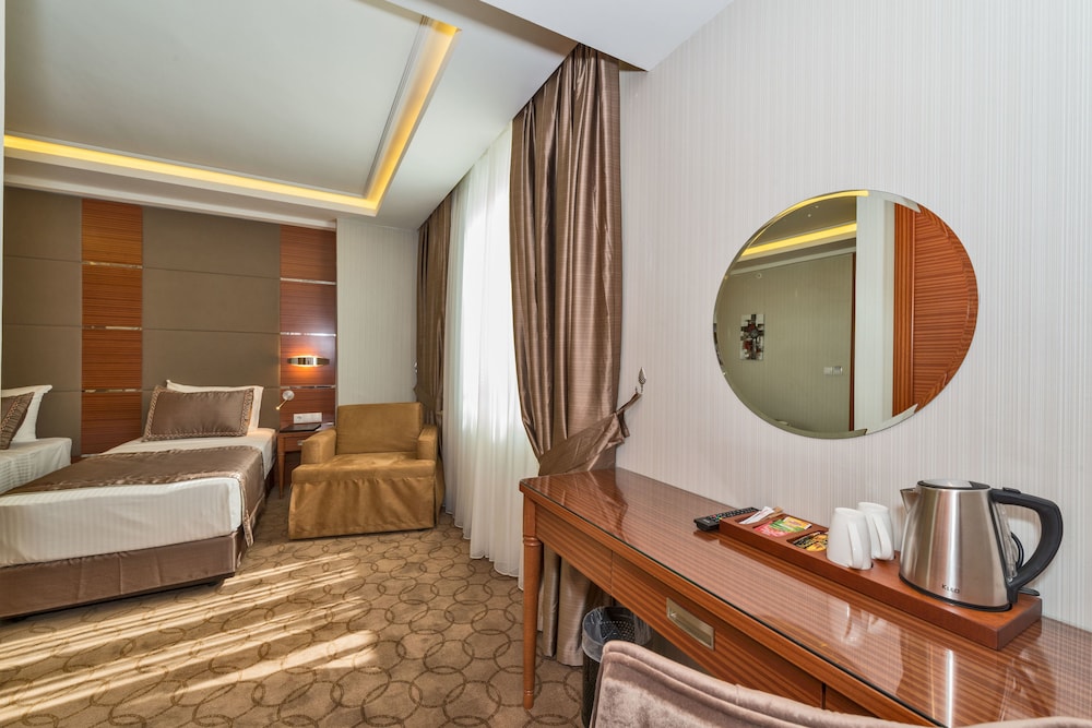 Glorious Otel - Image 15