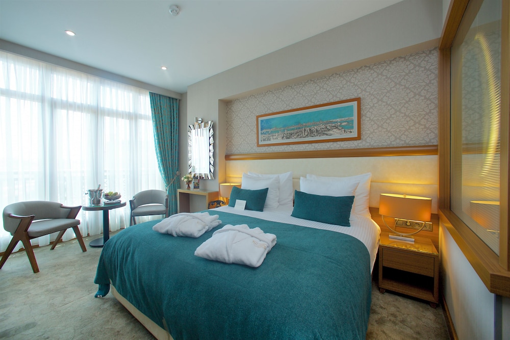 Momento Golden Horn Otel - Image 44