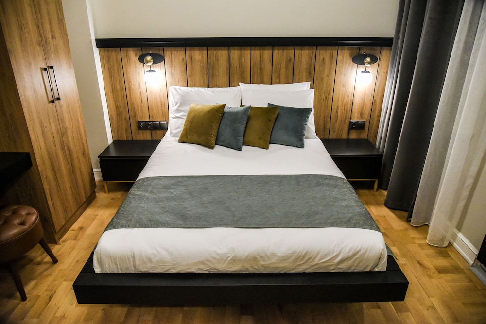 Luxir Hotel - Image 54