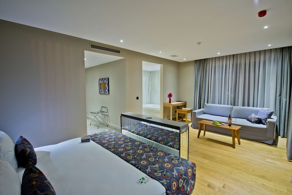 Ramada Resort by Wyndham Bodrum - Image 15