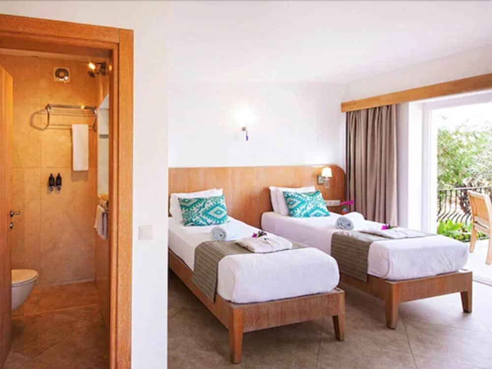 Mekvin Hotels Deniz Feneri Fener Yetişkinlere Özel +12 - Image 19