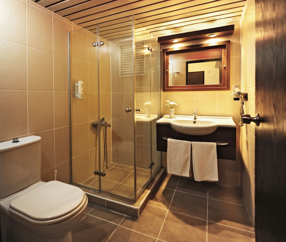 Üstün Otel Alsancak - Image 16