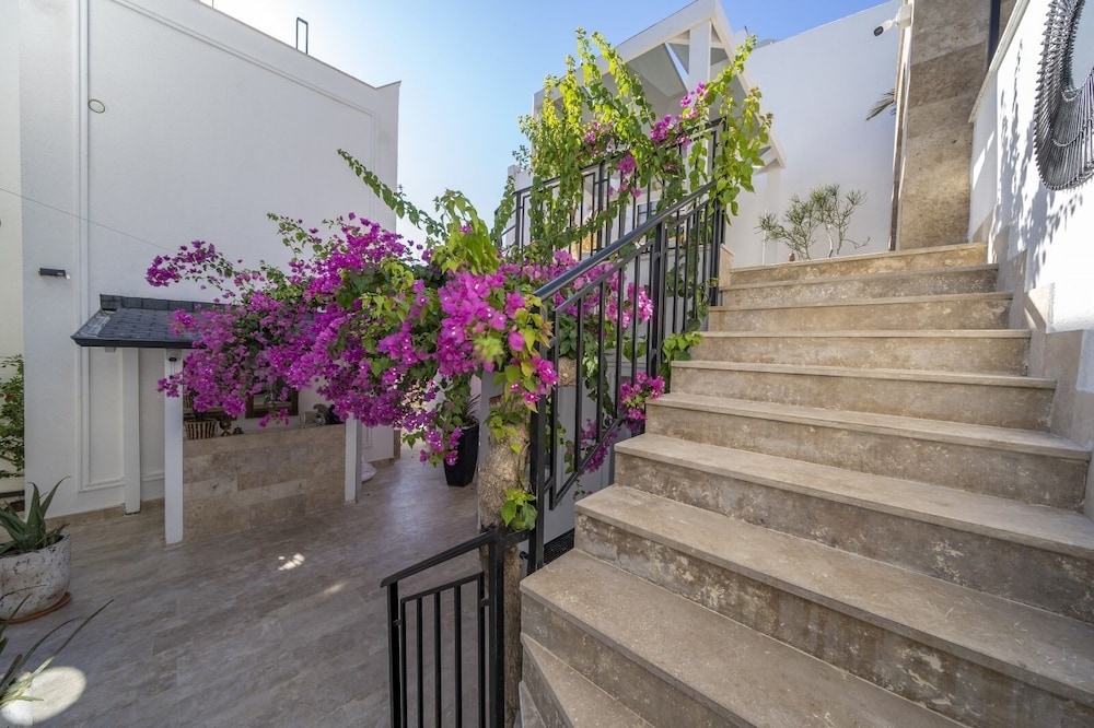 Noa Suite Otel - Yetişkinlere Özel - Image 57