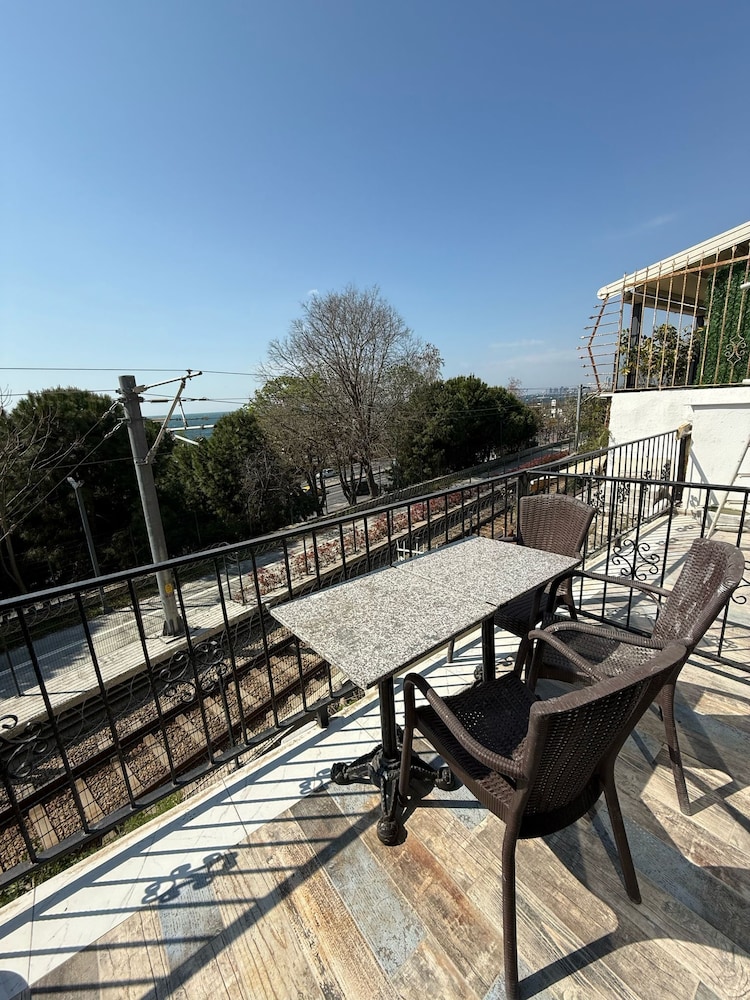 Seatanbul Hotel - Image 100