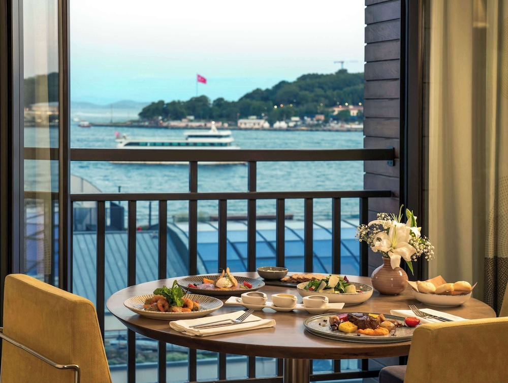 Novotel İstanbul Boğazı - Image 56