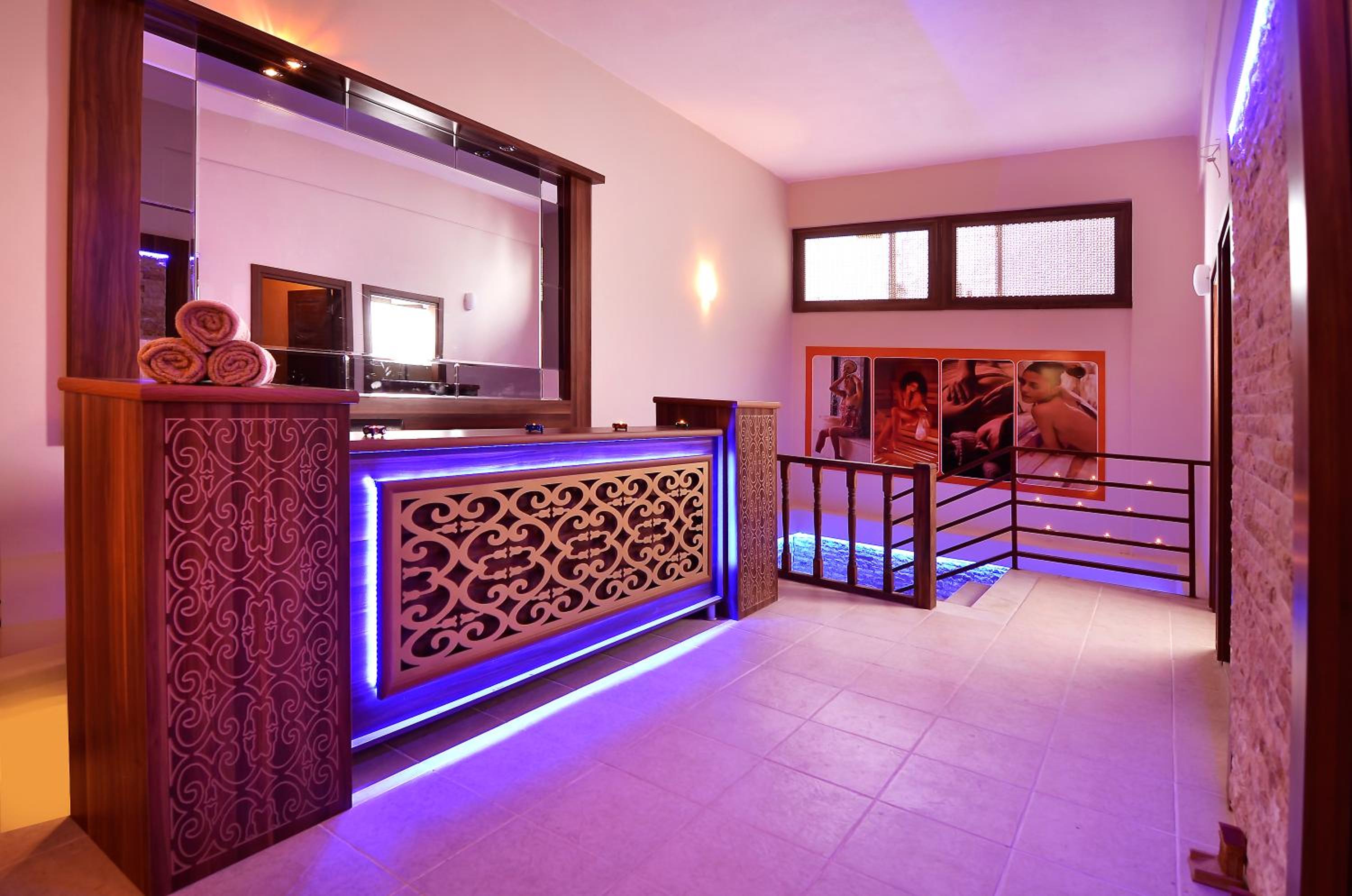 City's Hill Hotel - Image 10