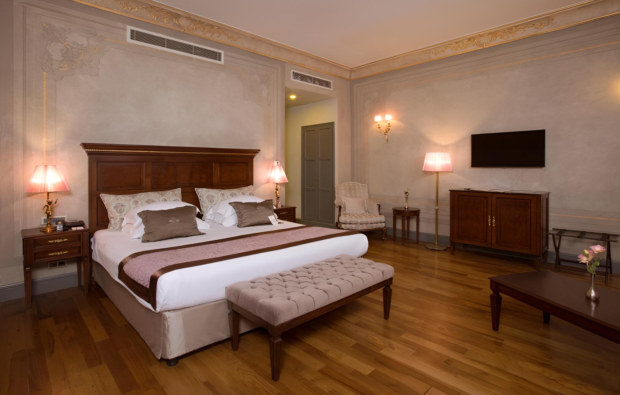 Palazzo Donizetti Hotel - Special Class - Image 11