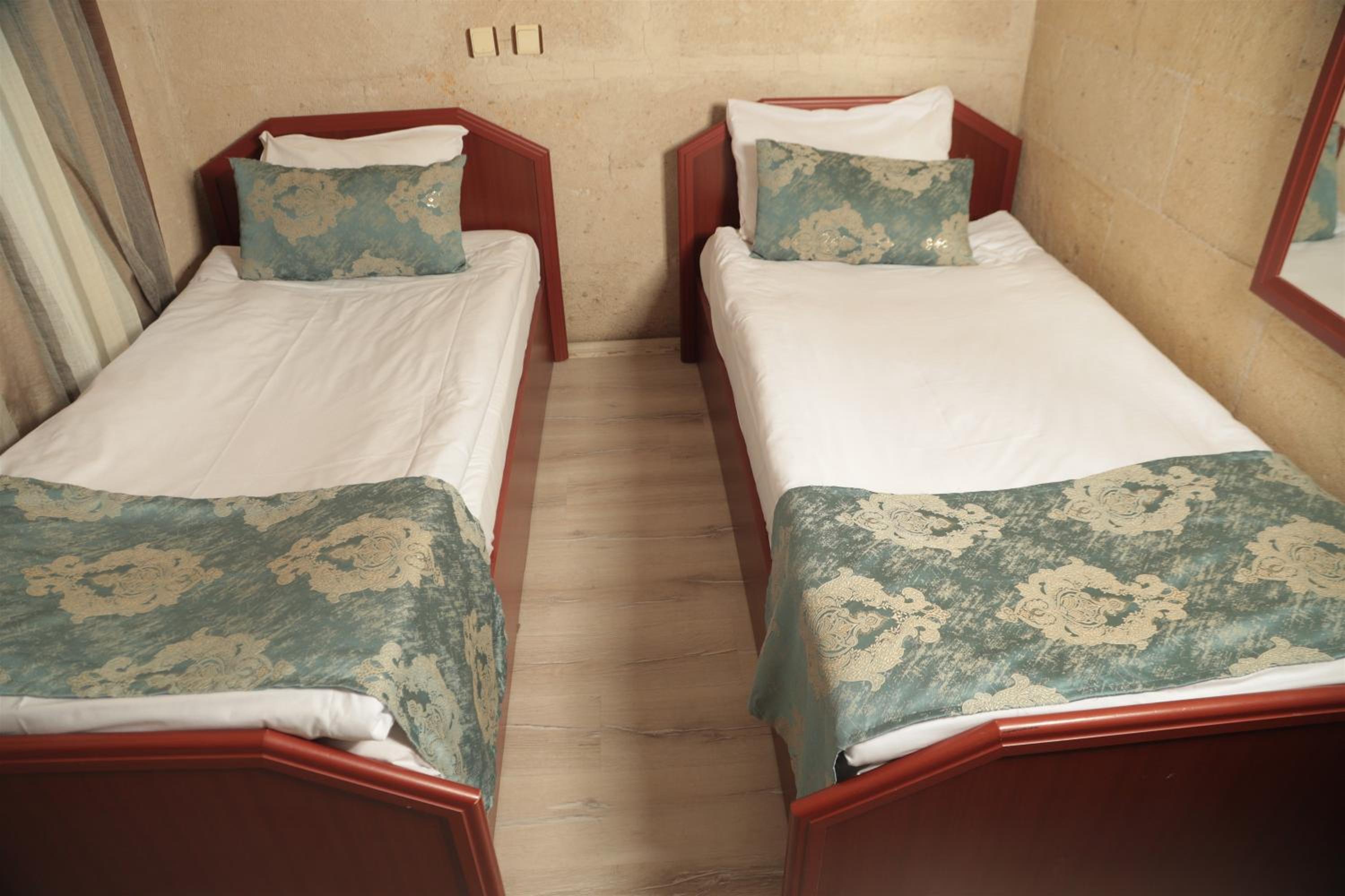 Guven Cave Hotel - Image 37