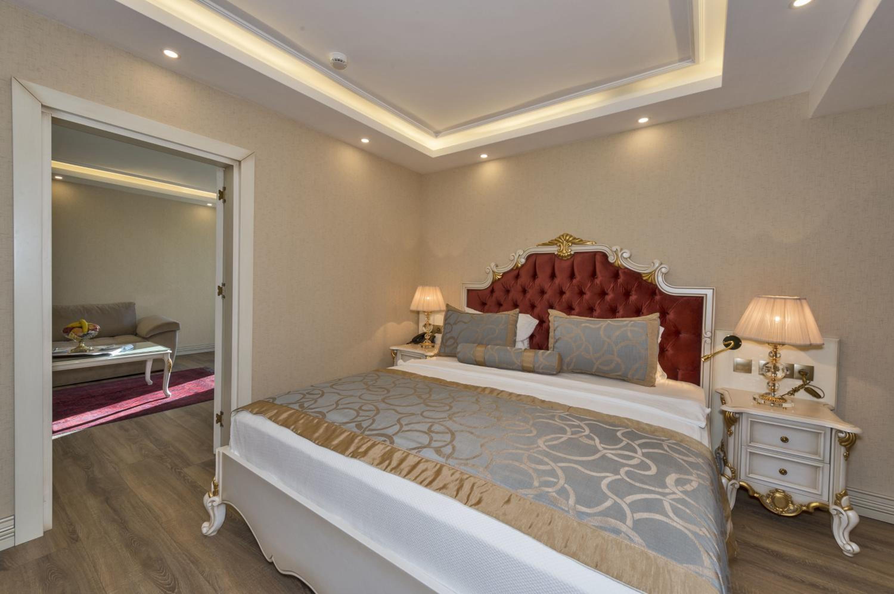 Glorious Otel - Image 97
