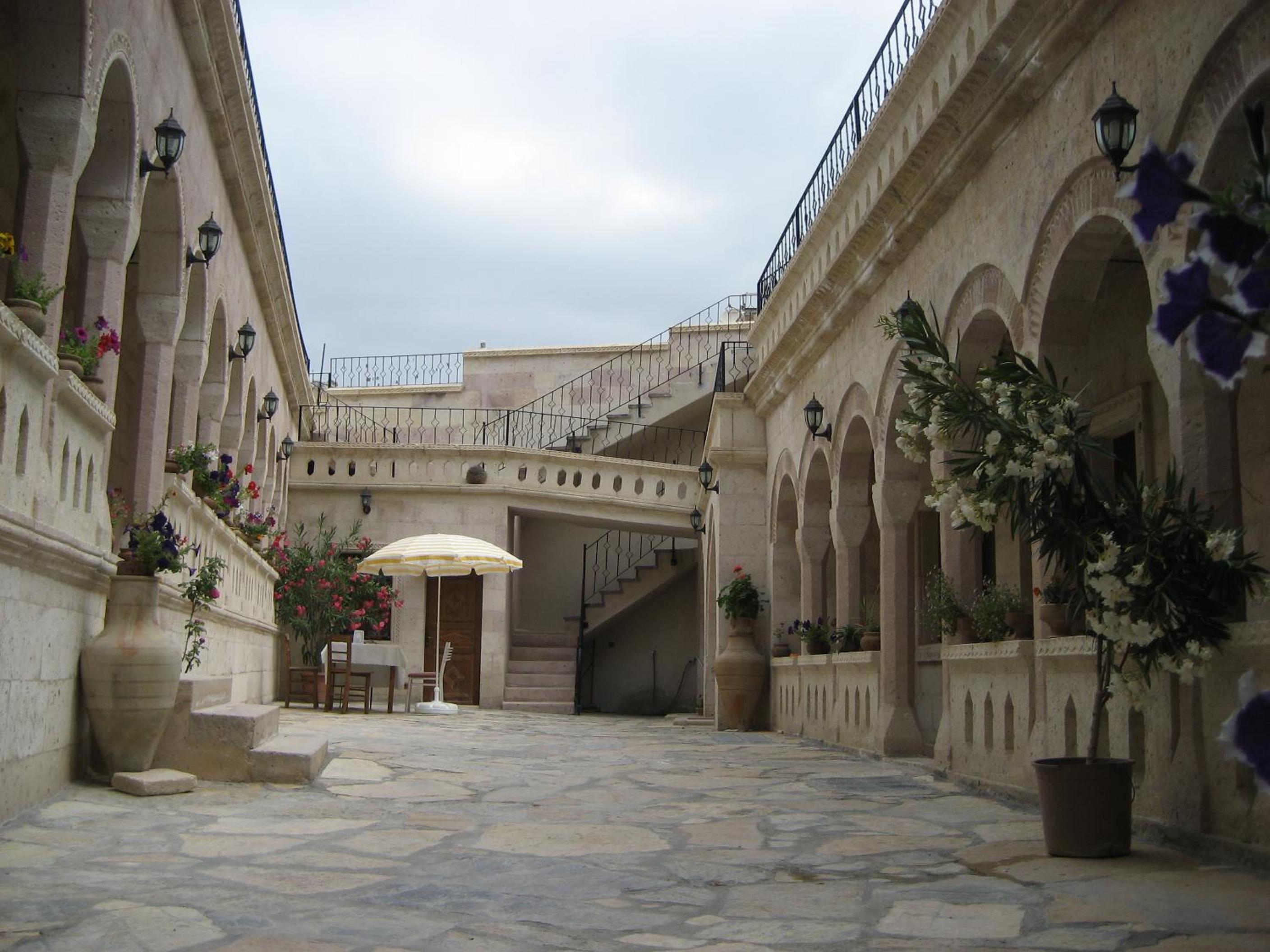 Nature Park Cave Hotel - Image 32