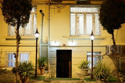 Bonita Apart - Image 125